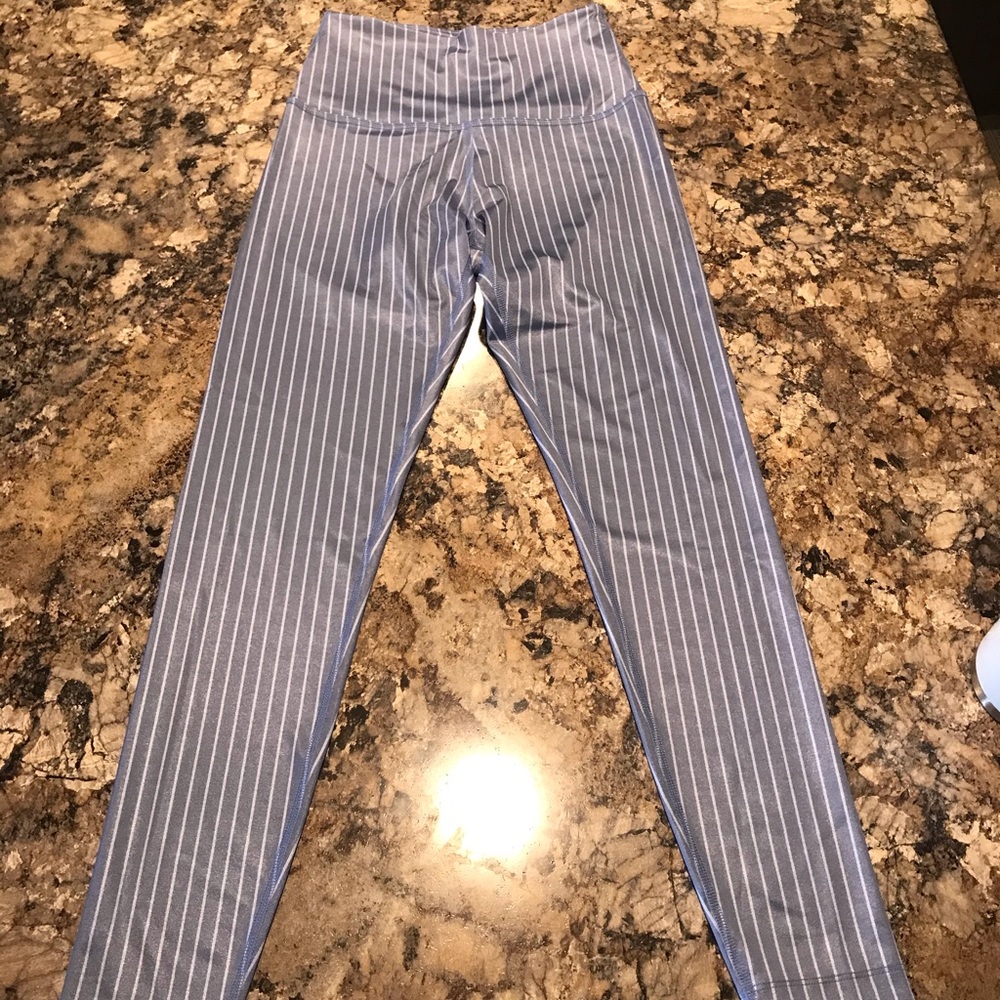 Spring 2020 Beyond Yoga Pinstripe Leggings